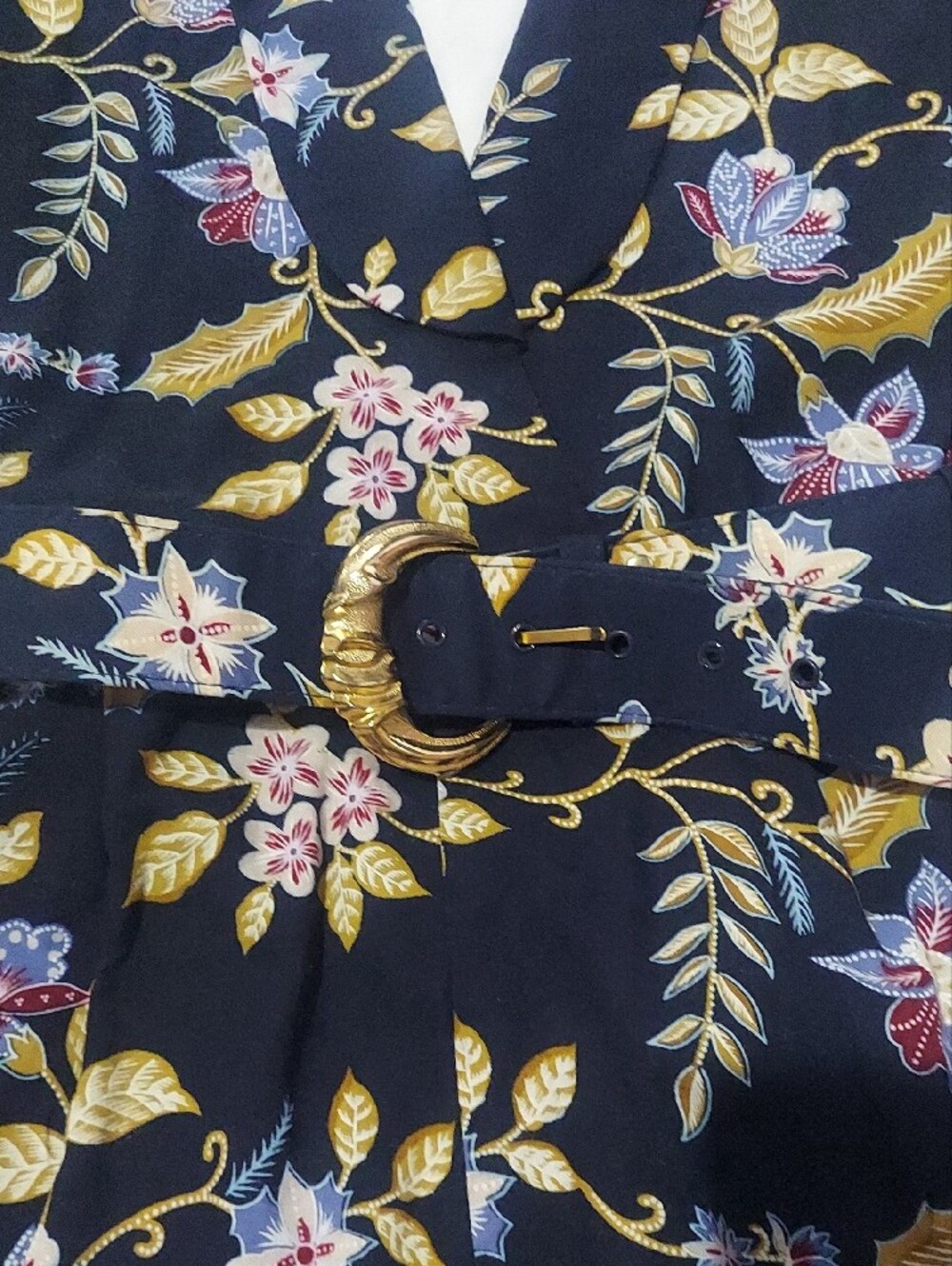 Vintage Floral V-Neck Short Sleeve Romper with Belt - Navy - Picture 5 of 10